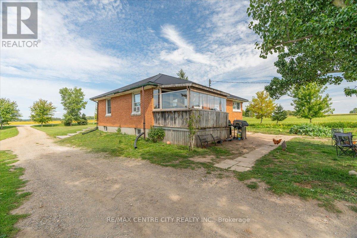 2875 Cuddy Drive, Adelaide Metcalfe, Ontario  N7G 3H6 - Photo 37 - X12399911