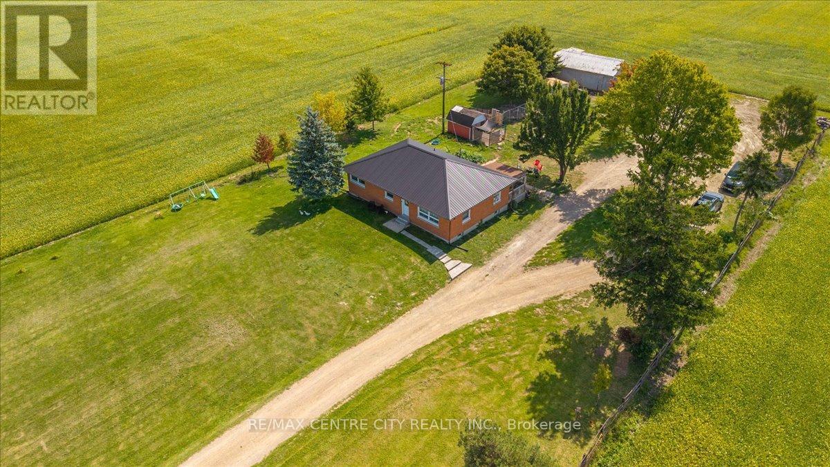 2875 Cuddy Drive, Adelaide Metcalfe, Ontario  N7G 3H6 - Photo 8 - X12399911