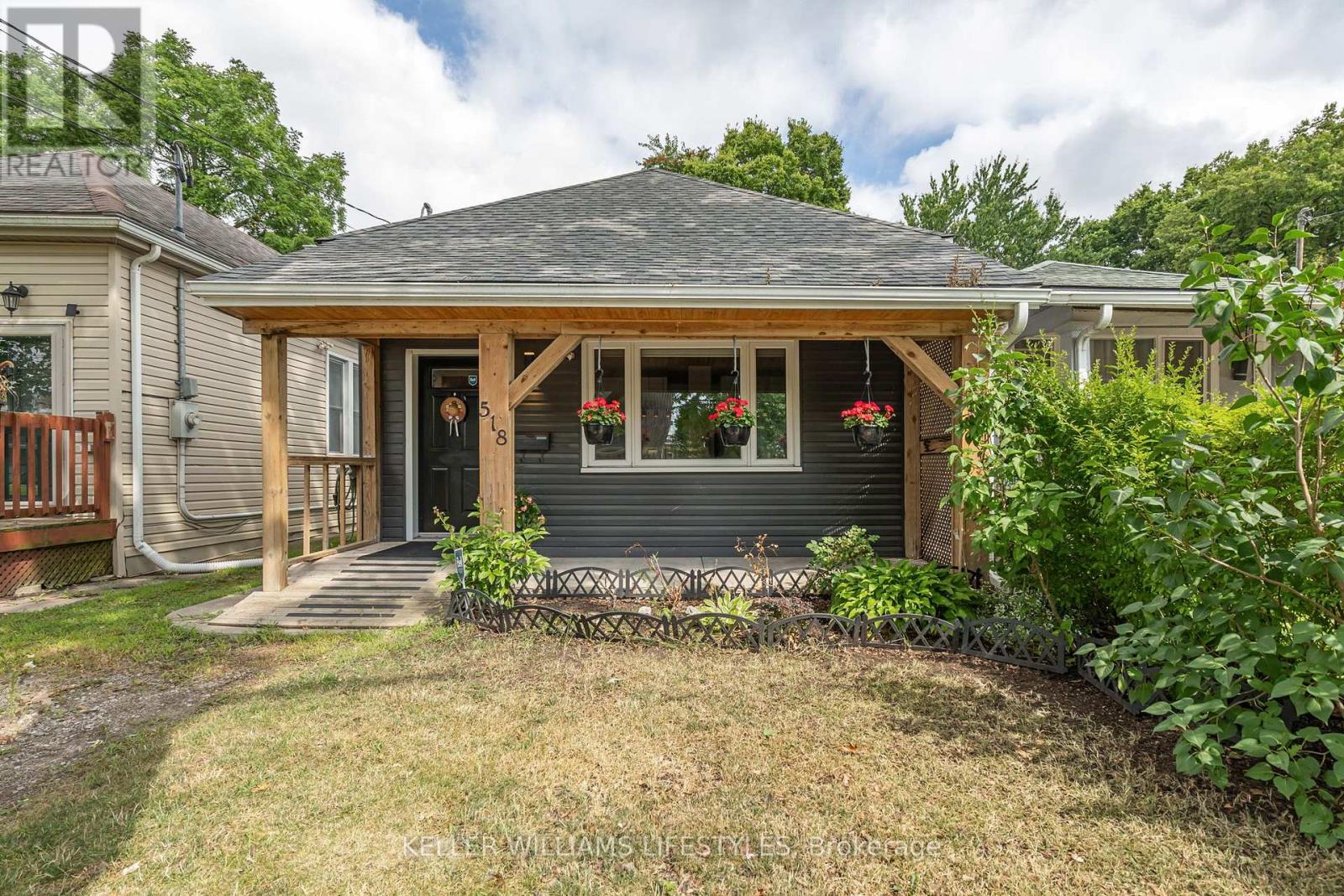 518 Grey Street, London East, Ontario  N6B 1H5 - Photo 1 - X12400076