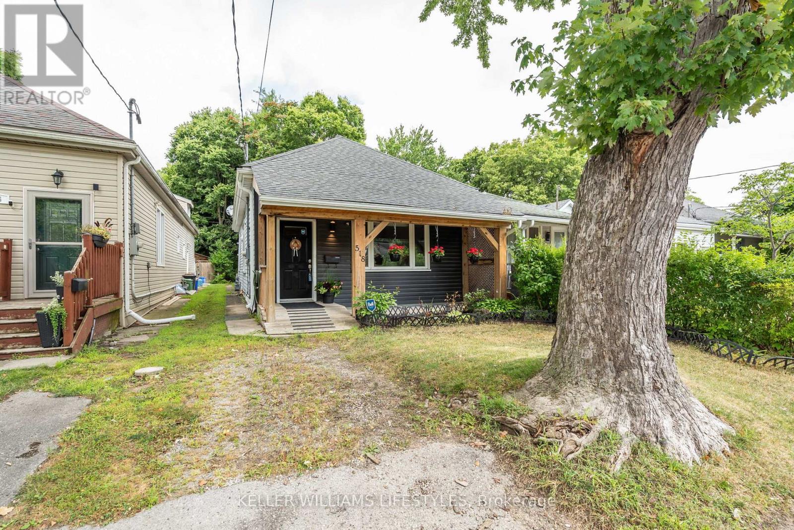 518 Grey Street, London East, Ontario  N6B 1H5 - Photo 3 - X12400076