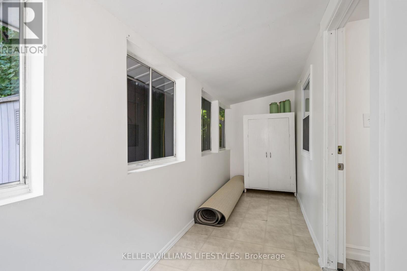 518 Grey Street, London East, Ontario  N6B 1H5 - Photo 30 - X12400076