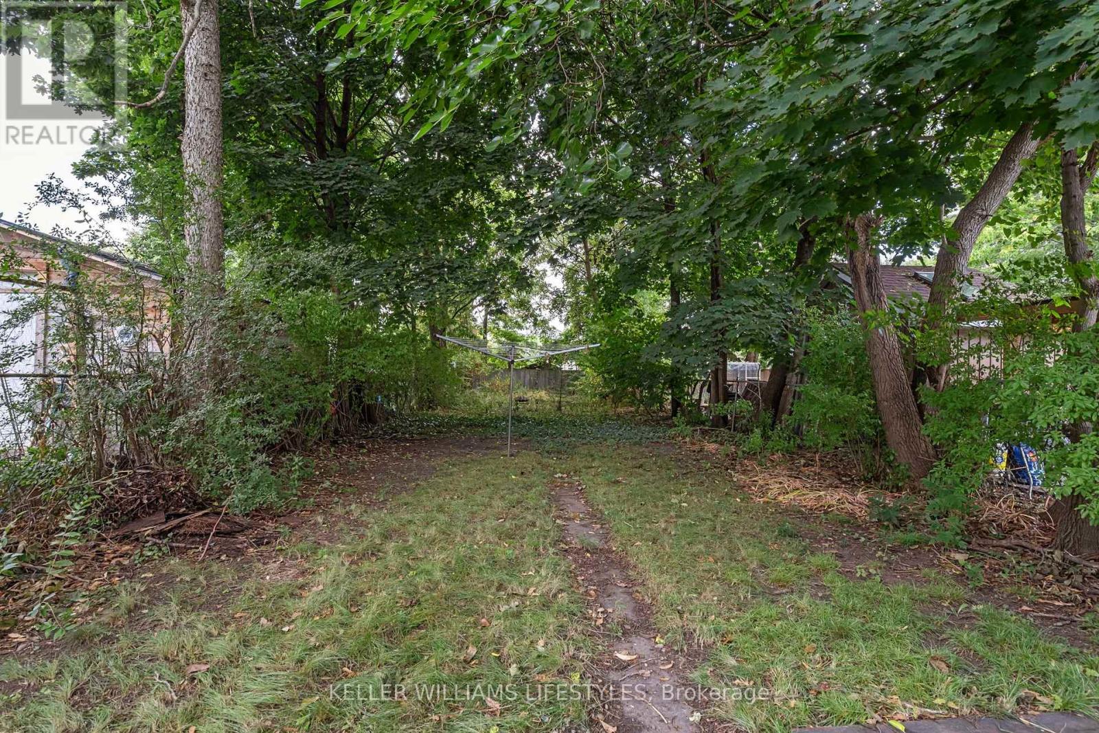 518 Grey Street, London East, Ontario  N6B 1H5 - Photo 33 - X12400076