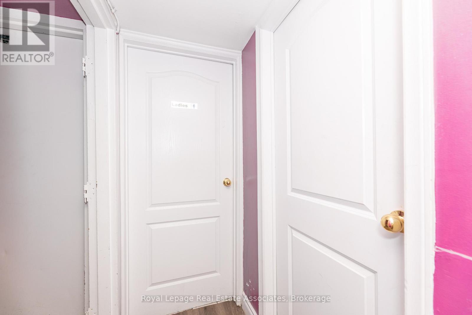 286 Eglinton Avenue W, Toronto (Yonge-Eglinton), Ontario  M4R 1B2 - Photo 21 - C12399882