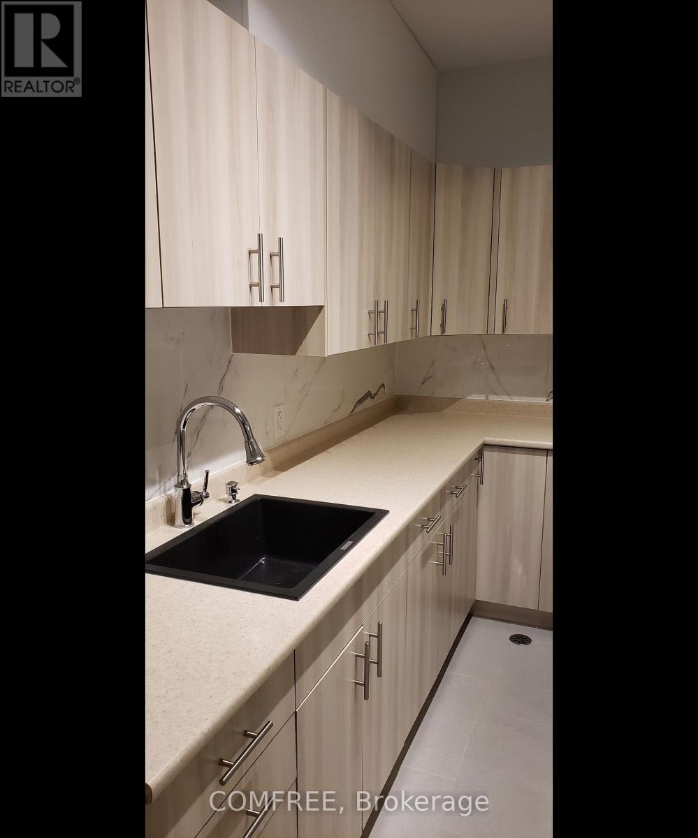 111 Sherbrooke Avenue, Ottawa, Ontario  K1Y 1S1 - Photo 36 - X12399909