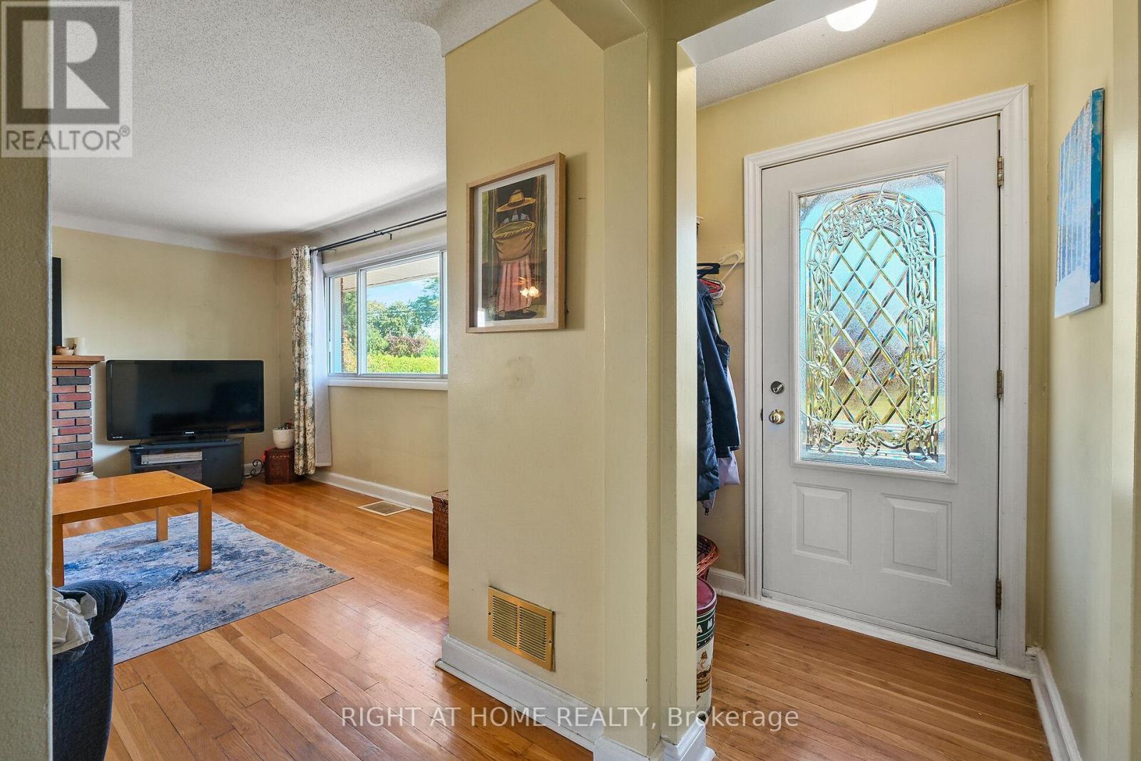 205 Withrow Avenue, Ottawa, Ontario  K2G 2J8 - Photo 19 - X12399973