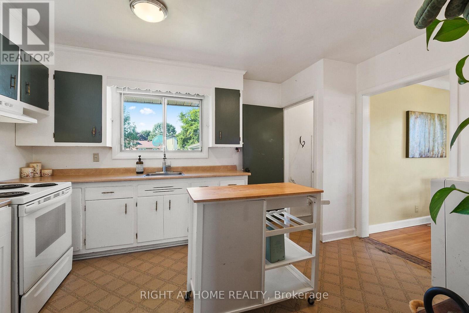 205 Withrow Avenue, Ottawa, Ontario  K2G 2J8 - Photo 20 - X12399973