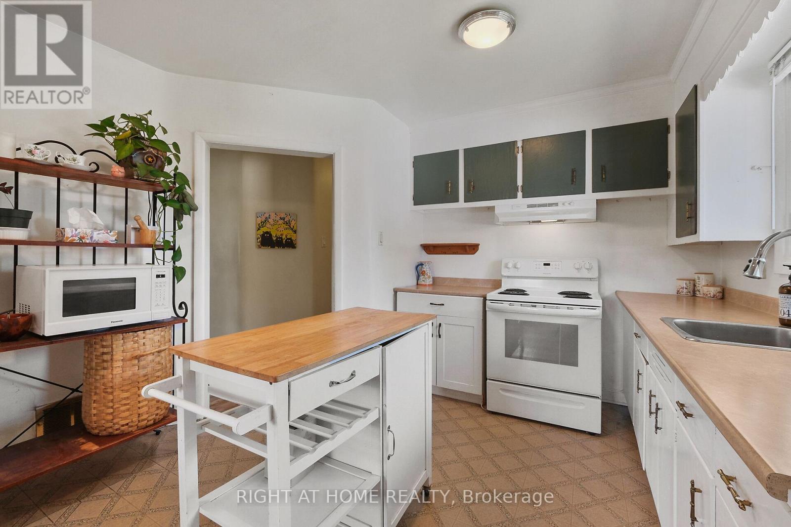 205 Withrow Avenue, Ottawa, Ontario  K2G 2J8 - Photo 23 - X12399973
