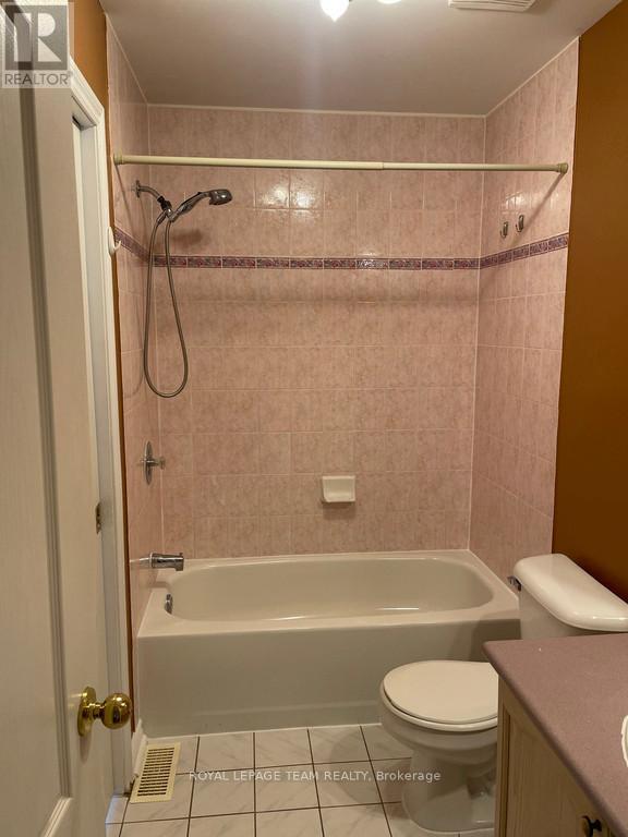 1903 Hampstead Place, Ottawa, Ontario  K1V 1B3 - Photo 17 - X12399995