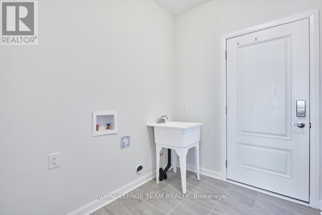 818 Companion Crescent, Ottawa, Ontario  K4M 0X1 - Photo 27 - X12399996