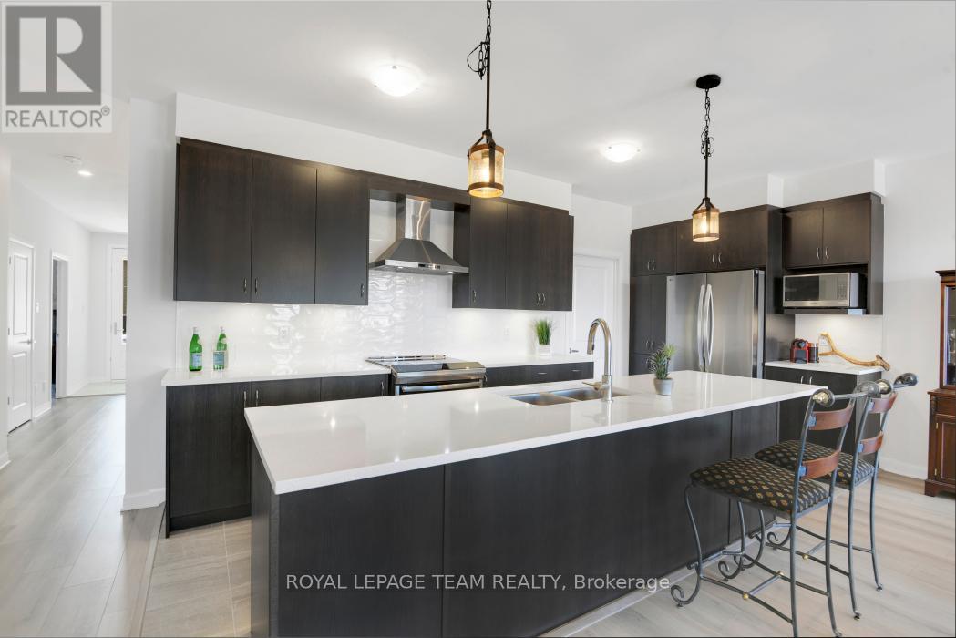818 Companion Crescent, Ottawa, Ontario  K4M 0X1 - Photo 8 - X12399996