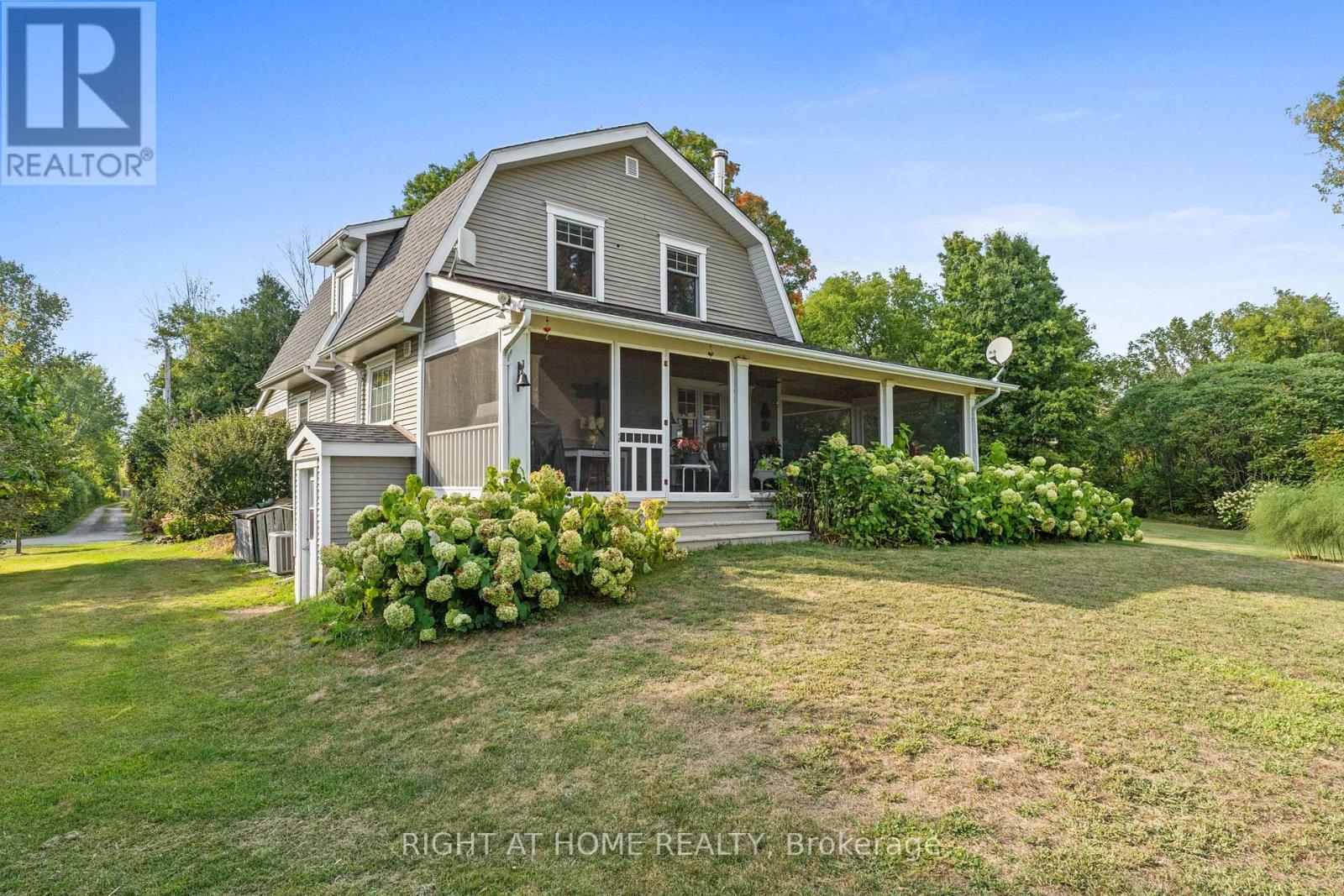 689 Rideau River Road, Montague, Ontario  K0G 1N0 - Photo 15 - X12400088