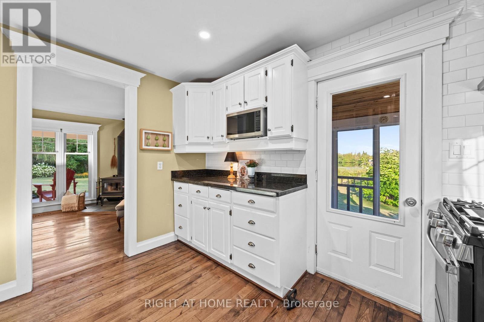 689 Rideau River Road, Montague, Ontario  K0G 1N0 - Photo 28 - X12400088