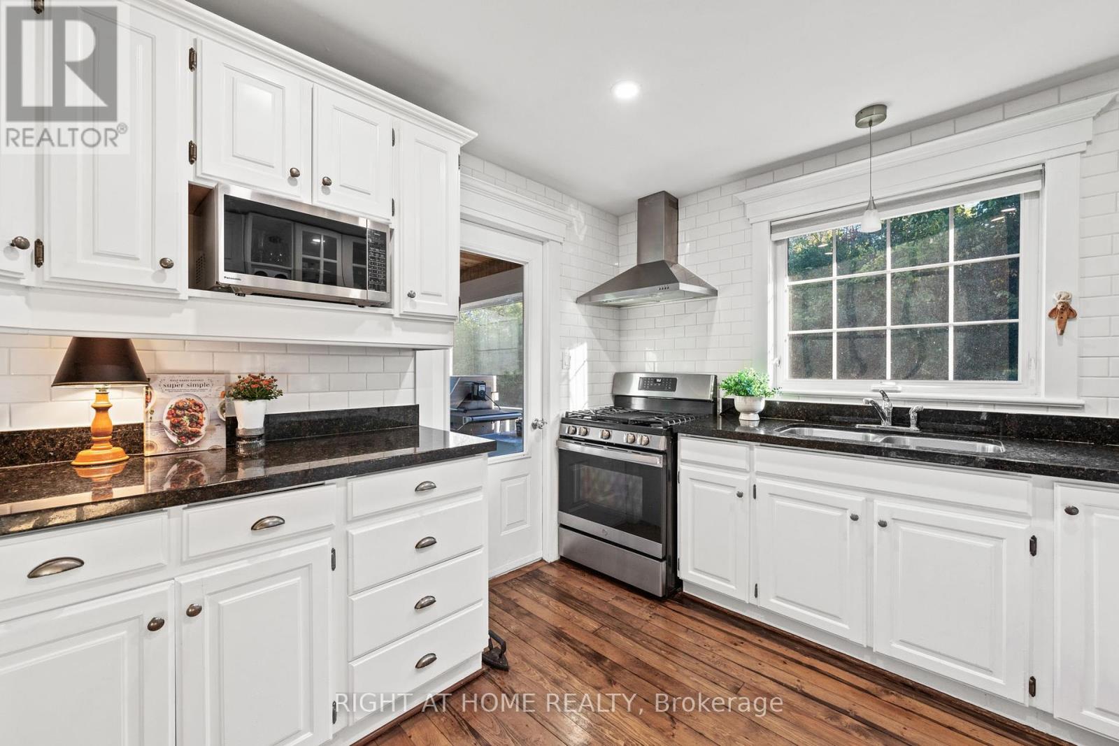 689 Rideau River Road, Montague, Ontario  K0G 1N0 - Photo 29 - X12400088