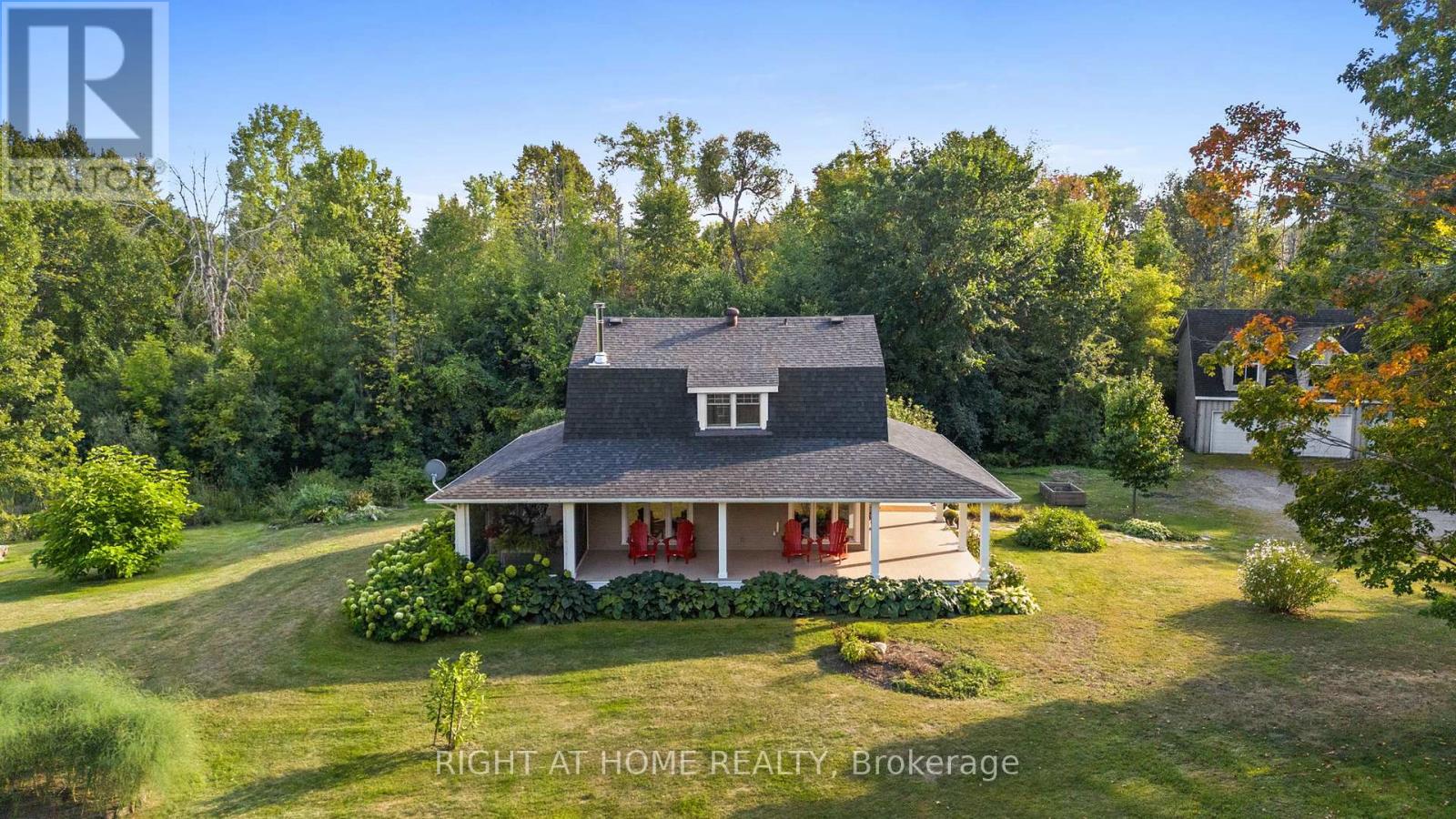 689 Rideau River Road, Montague, Ontario  K0G 1N0 - Photo 3 - X12400088