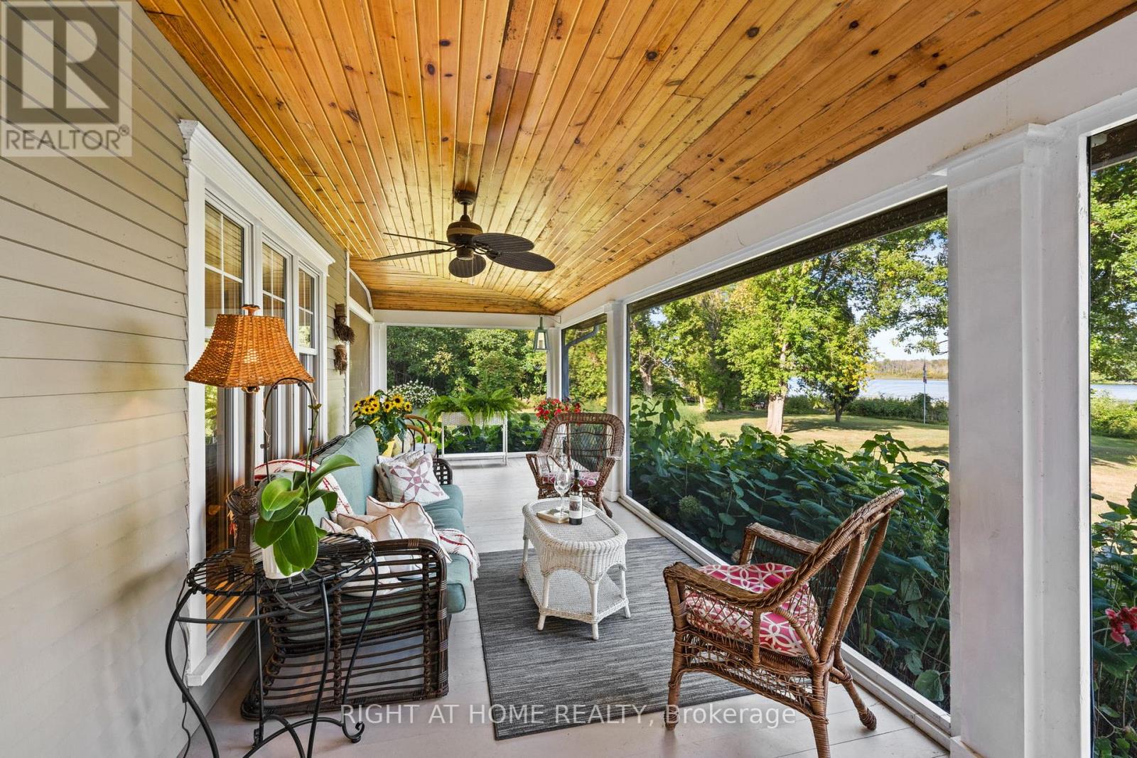 689 Rideau River Road, Montague, Ontario  K0G 1N0 - Photo 43 - X12400088