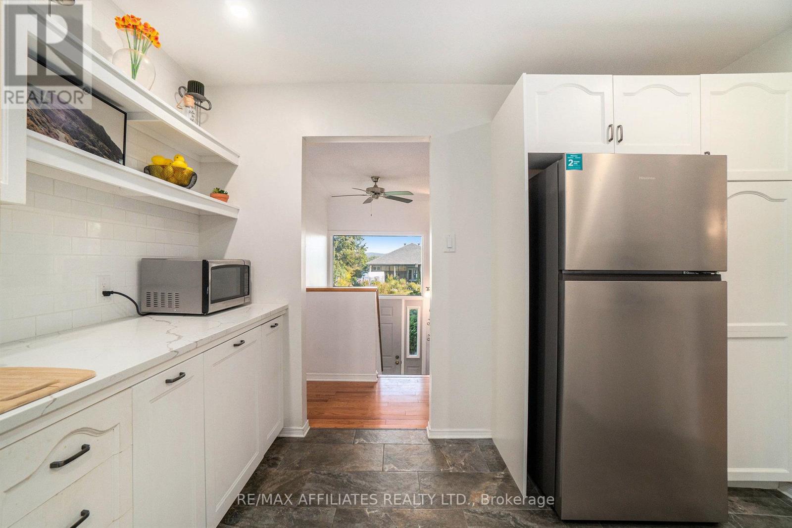 319 Riverwood Drive, Ottawa, Ontario  K0A 3M0 - Photo 12 - X12400095