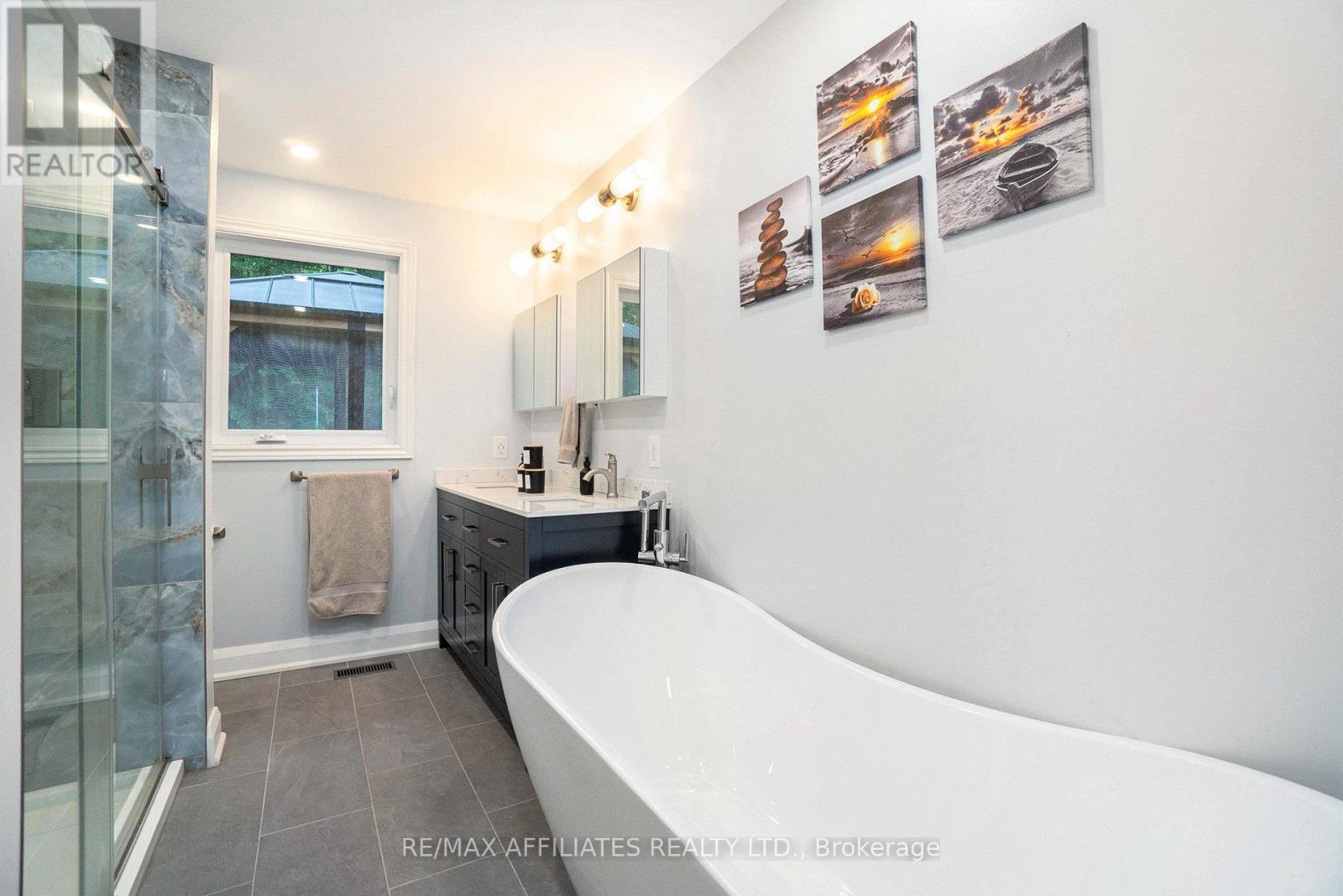 319 Riverwood Drive, Ottawa, Ontario  K0A 3M0 - Photo 16 - X12400095