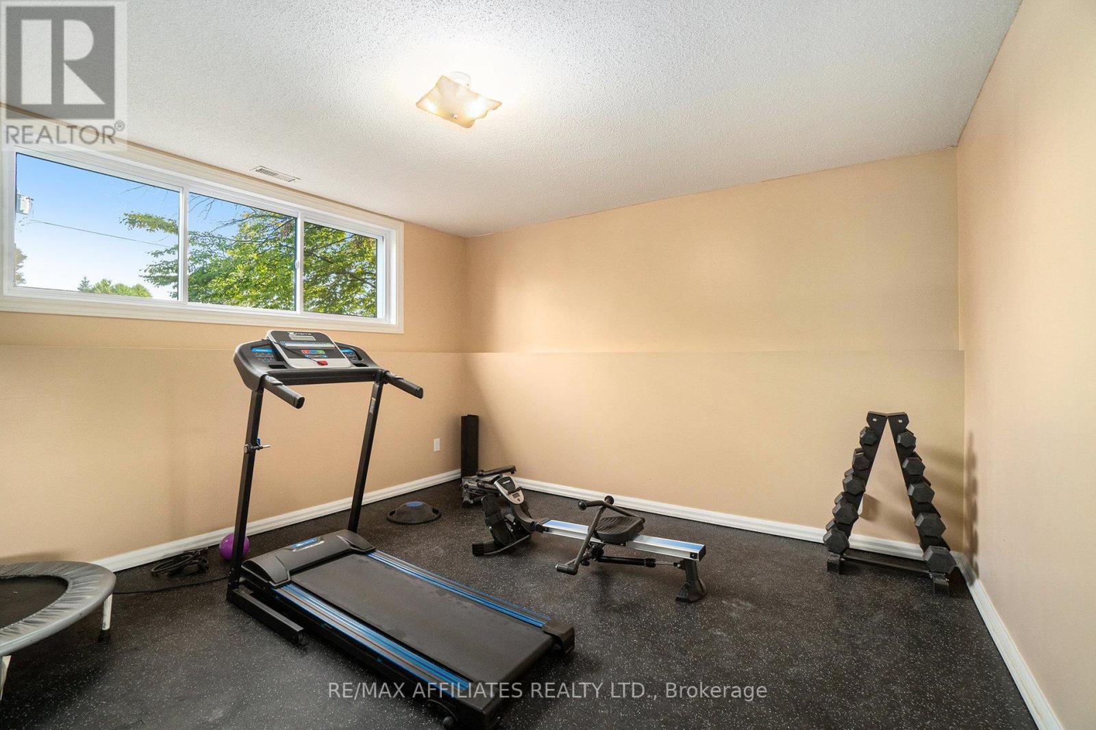 319 Riverwood Drive, Ottawa, Ontario  K0A 3M0 - Photo 27 - X12400095