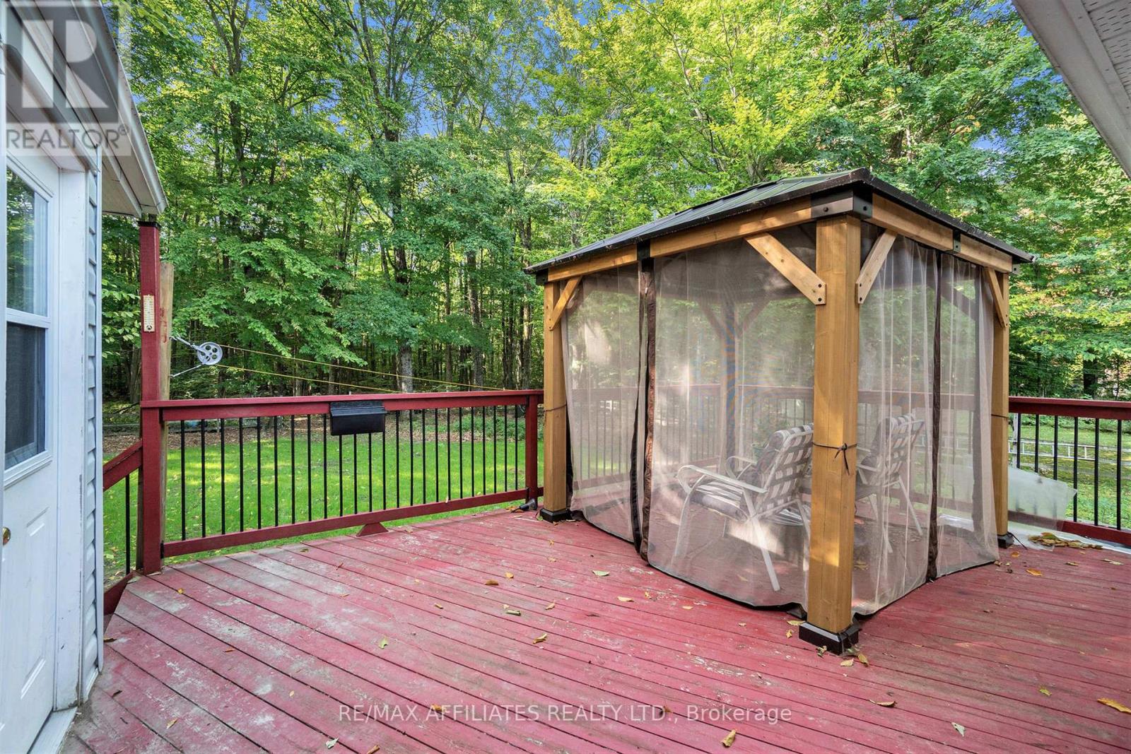 319 Riverwood Drive, Ottawa, Ontario  K0A 3M0 - Photo 30 - X12400095