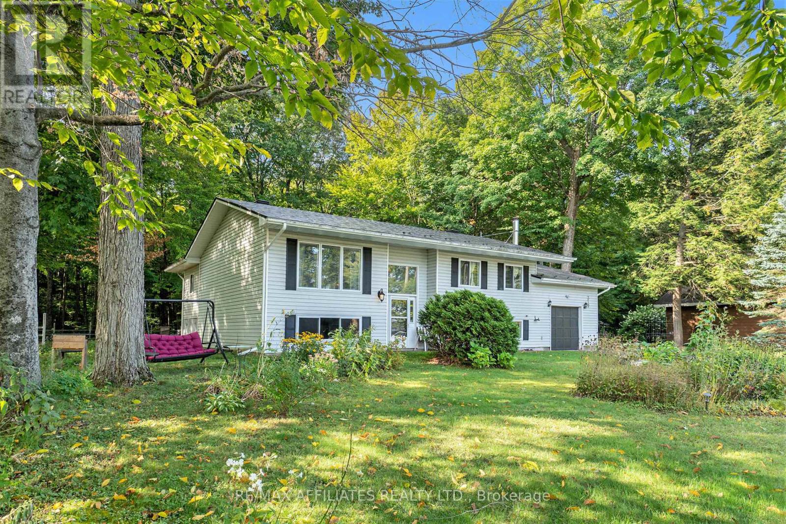319 Riverwood Drive, Ottawa, Ontario  K0A 3M0 - Photo 32 - X12400095