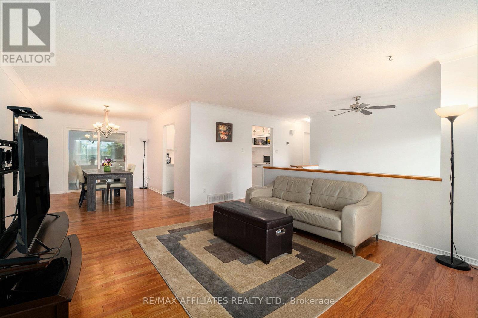 319 Riverwood Drive, Ottawa, Ontario  K0A 3M0 - Photo 7 - X12400095