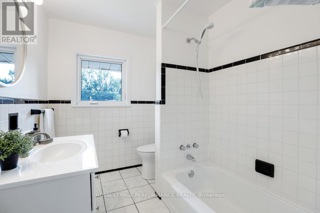 2265 Iris Street, Ottawa, Ontario  K2C 1C1 - Photo 24 - X12400113