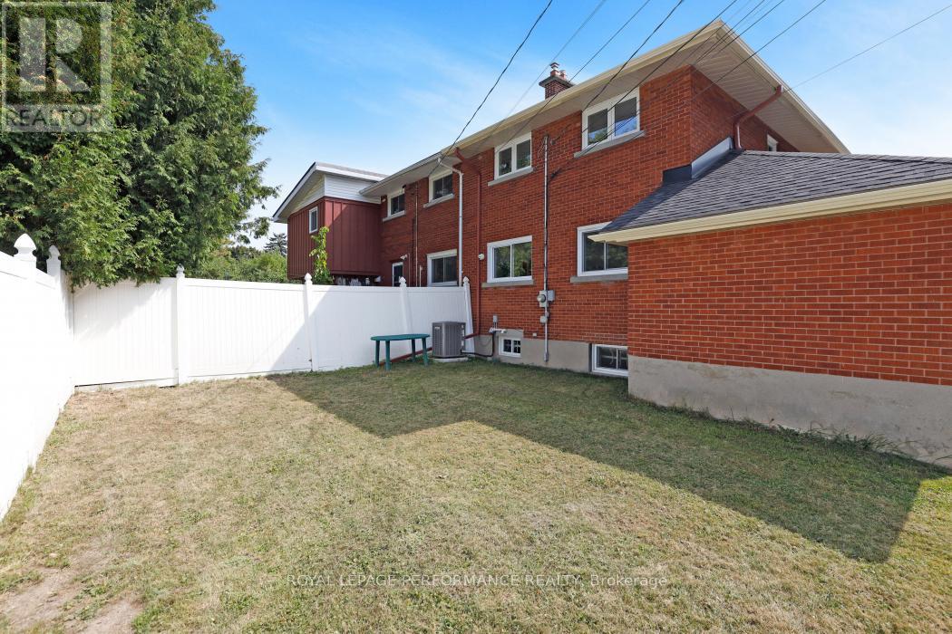 2265 Iris Street, Ottawa, Ontario  K2C 1C1 - Photo 33 - X12400113