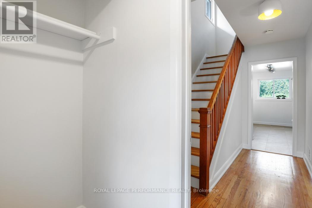 2265 Iris Street, Ottawa, Ontario  K2C 1C1 - Photo 5 - X12400113