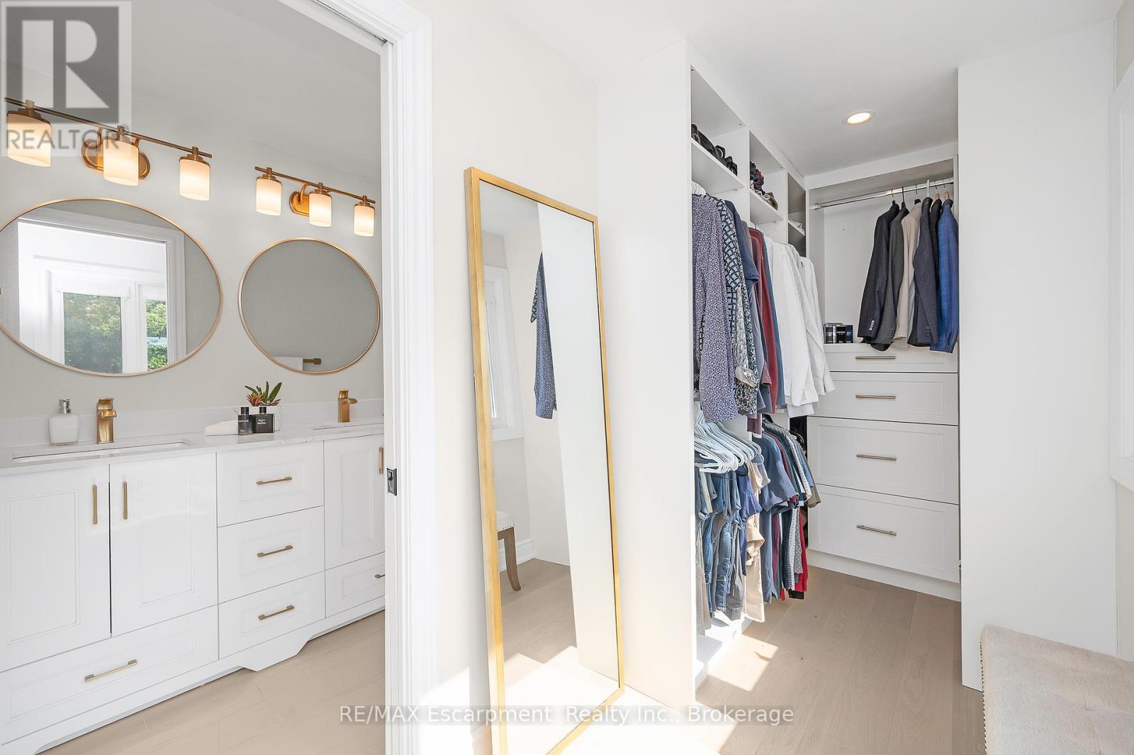 350 East Side Crescent, Burlington (Brant), Ontario  L7R 3G9 - Photo 19 - W12400070