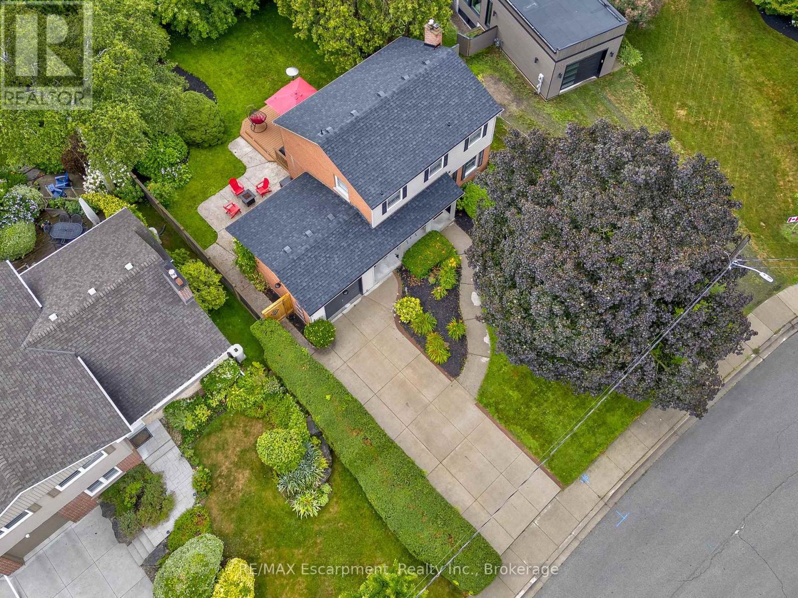350 East Side Crescent, Burlington (Brant), Ontario  L7R 3G9 - Photo 43 - W12400070