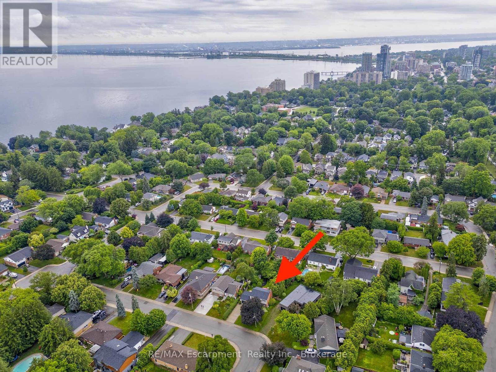 350 East Side Crescent, Burlington (Brant), Ontario  L7R 3G9 - Photo 46 - W12400070