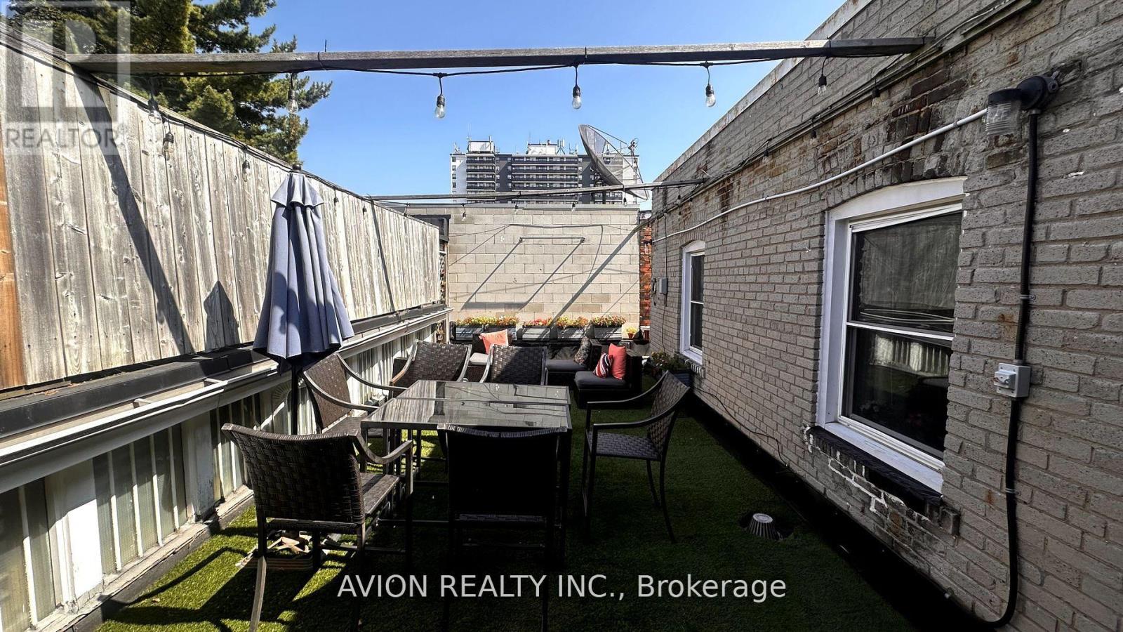 3 - 1022 Kingston Road, Toronto, Ontario  M4E 1T4 - Photo 9 - E12399832