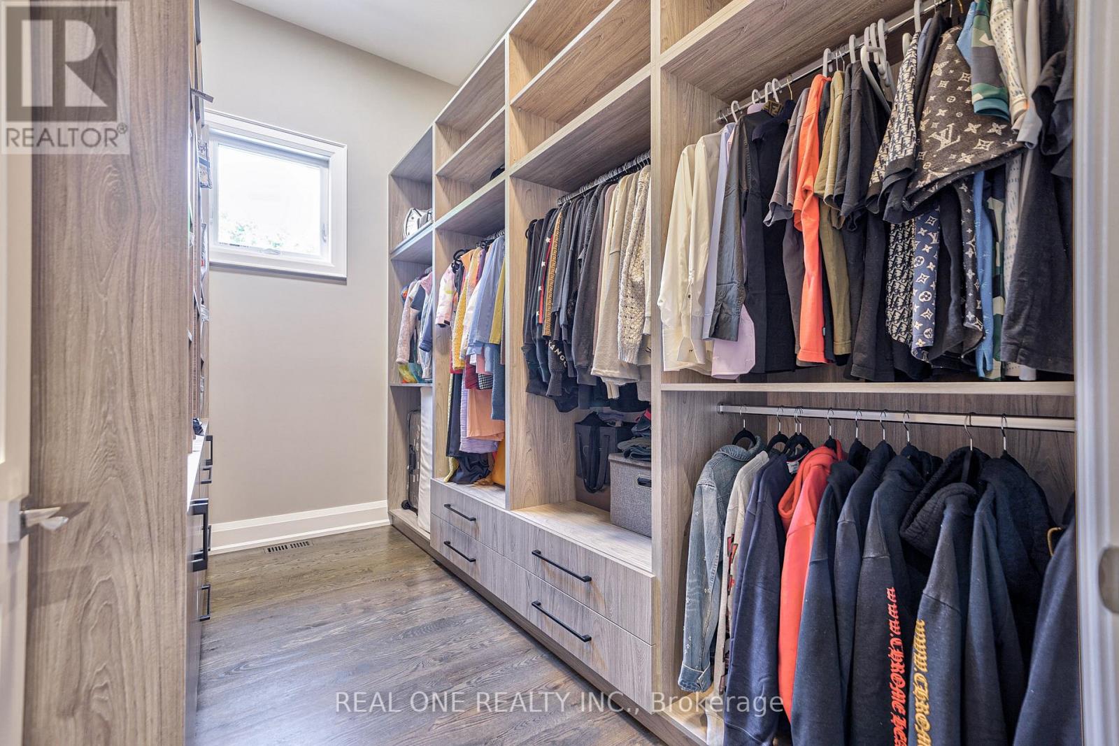 170 Ward Avenue, East Gwillimbury (Sharon), Ontario  L0G 1V0 - Photo 23 - N12399522