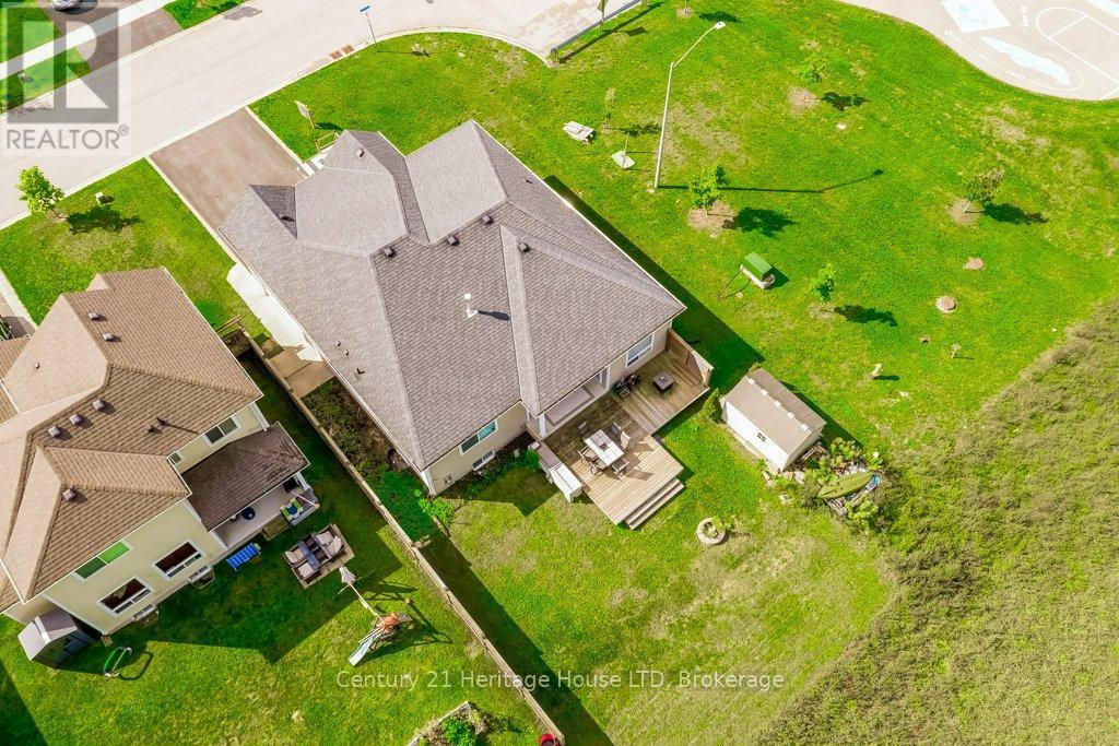 1078 Kerby Street, Fort Erie, Ontario  L2A 0C1 - Photo 16 - X12400016