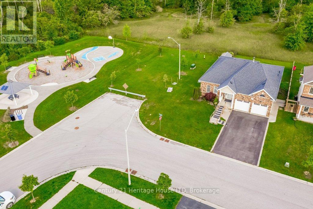 1078 Kerby Street, Fort Erie, Ontario  L2A 0C1 - Photo 37 - X12400016