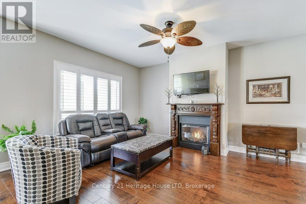 1078 Kerby Street, Fort Erie, Ontario  L2A 0C1 - Photo 4 - X12400016