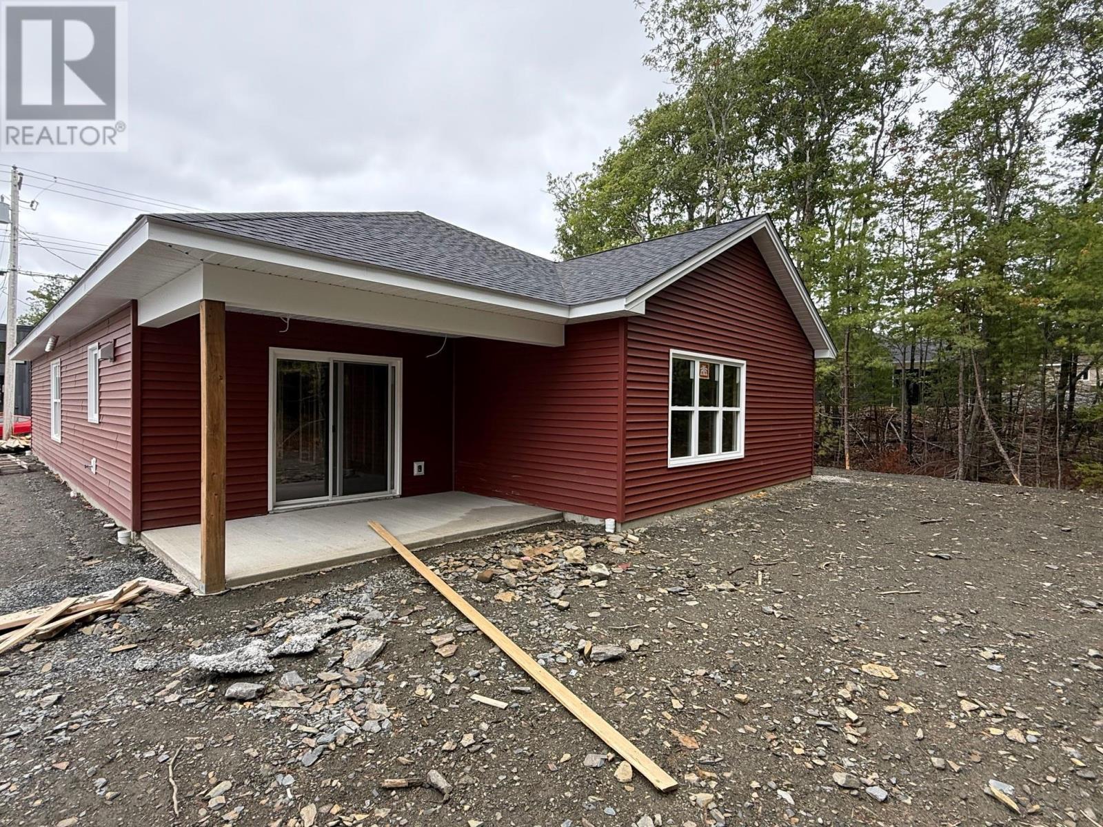 546 Glen Allan Drive, Bridgewater, Nova Scotia  B4V 0B2 - Photo 2 - 202523187