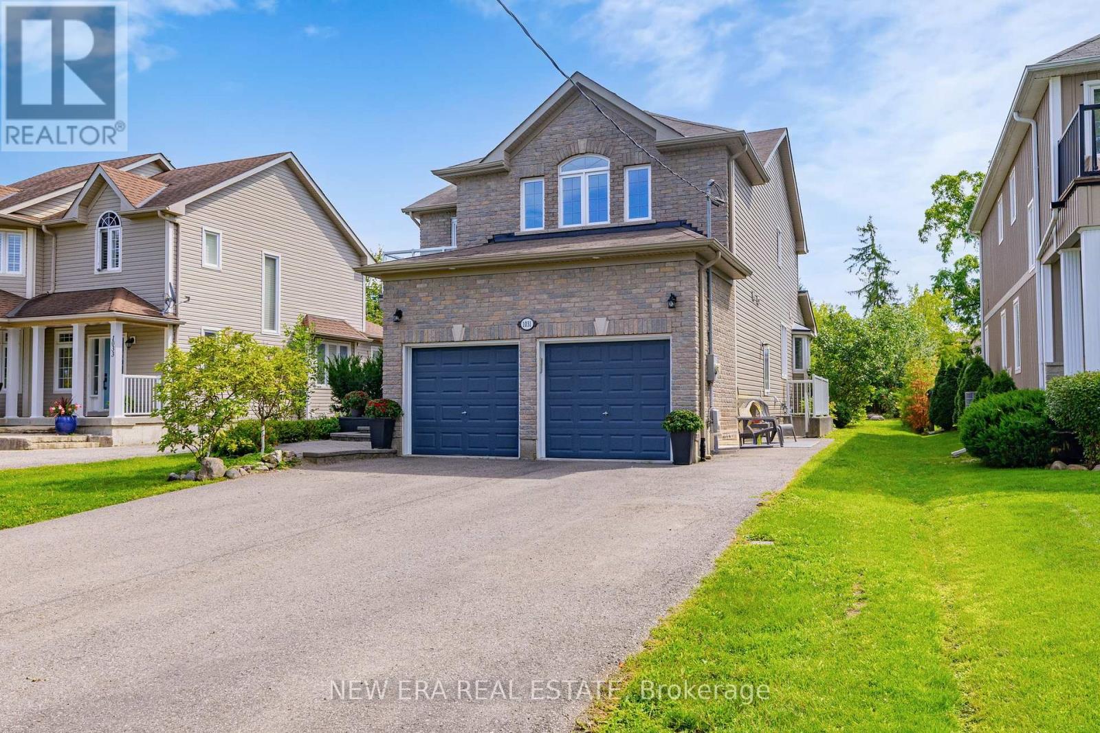 1031 Lake Drive N, Georgina, Ontario  L4P 3E9 - Photo 2 - N12399839