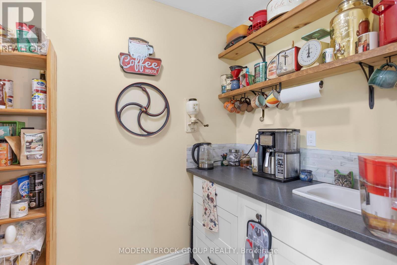 8224 County 15 Road, Augusta, Ontario  K0G 1R0 - Photo 22 - X12400091