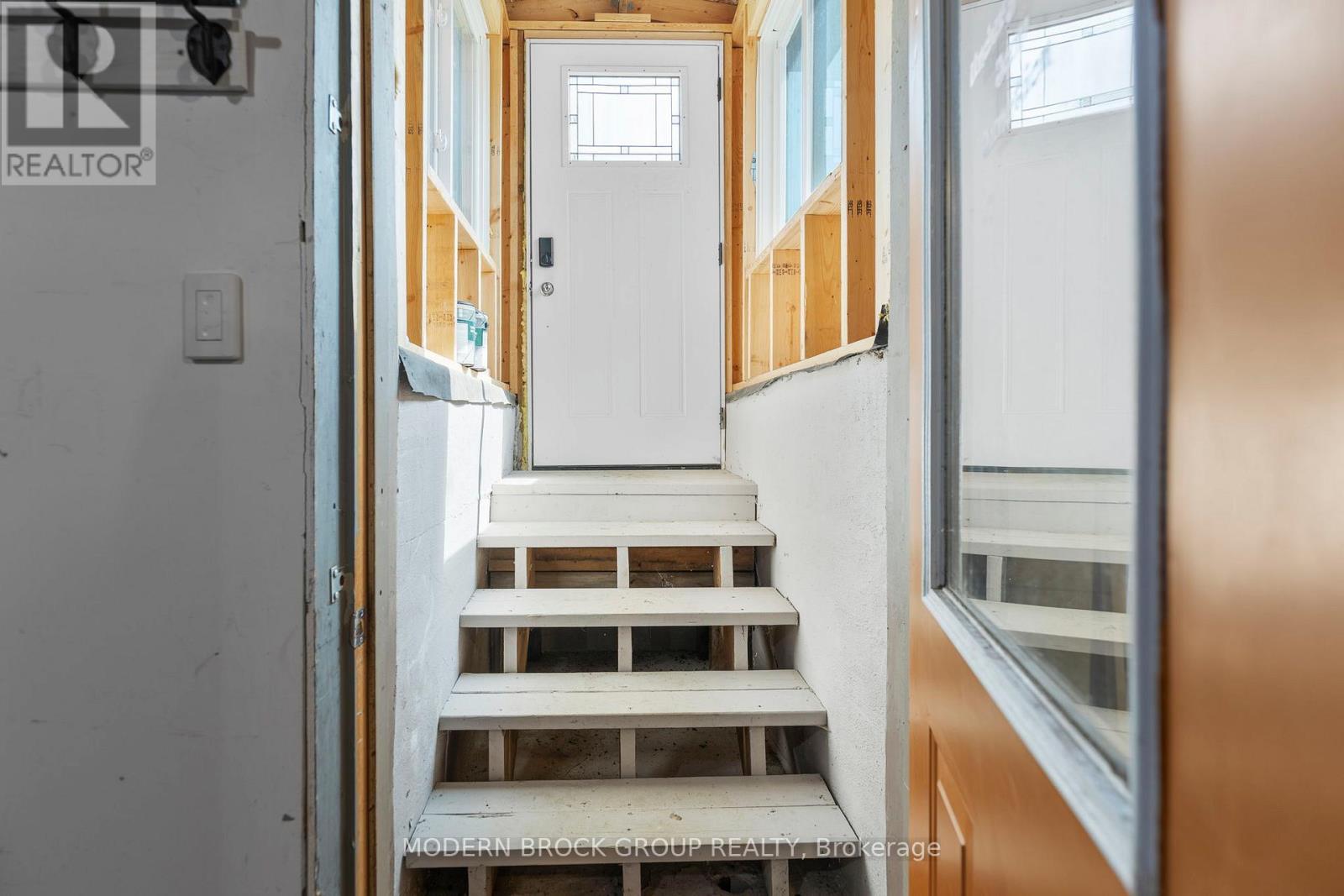 8224 County 15 Road, Augusta, Ontario  K0G 1R0 - Photo 37 - X12400091