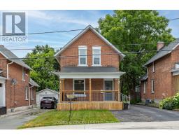 121 DURHAM STREET W, Kawartha Lakes, Ontario