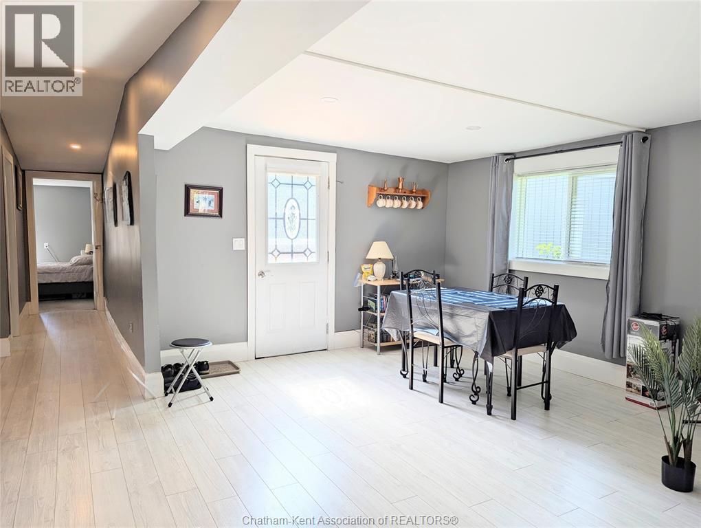 90 Essex Court, Chatham, Ontario  N7L 4G6 - Photo 7 - 25023174