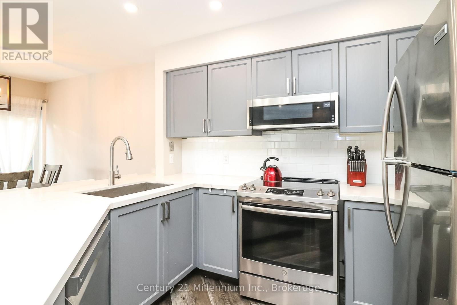 12 - 360 Mariners Way, Collingwood, Ontario  L9Y 5C7 - Photo 8 - S12400020