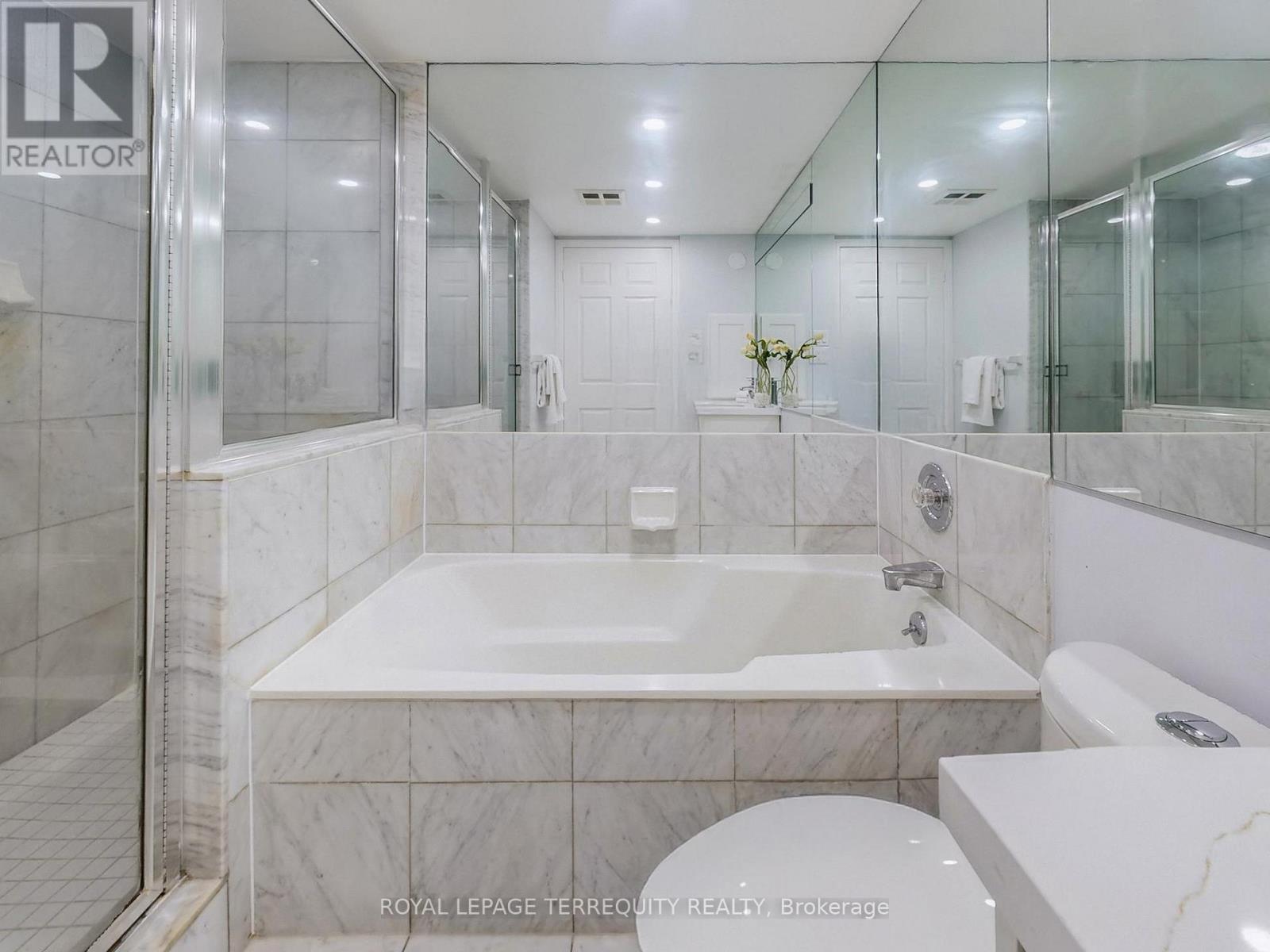 1709 - 24 Hanover Road, Brampton, Ontario  L6S 5K8 - Photo 24 - W12399511