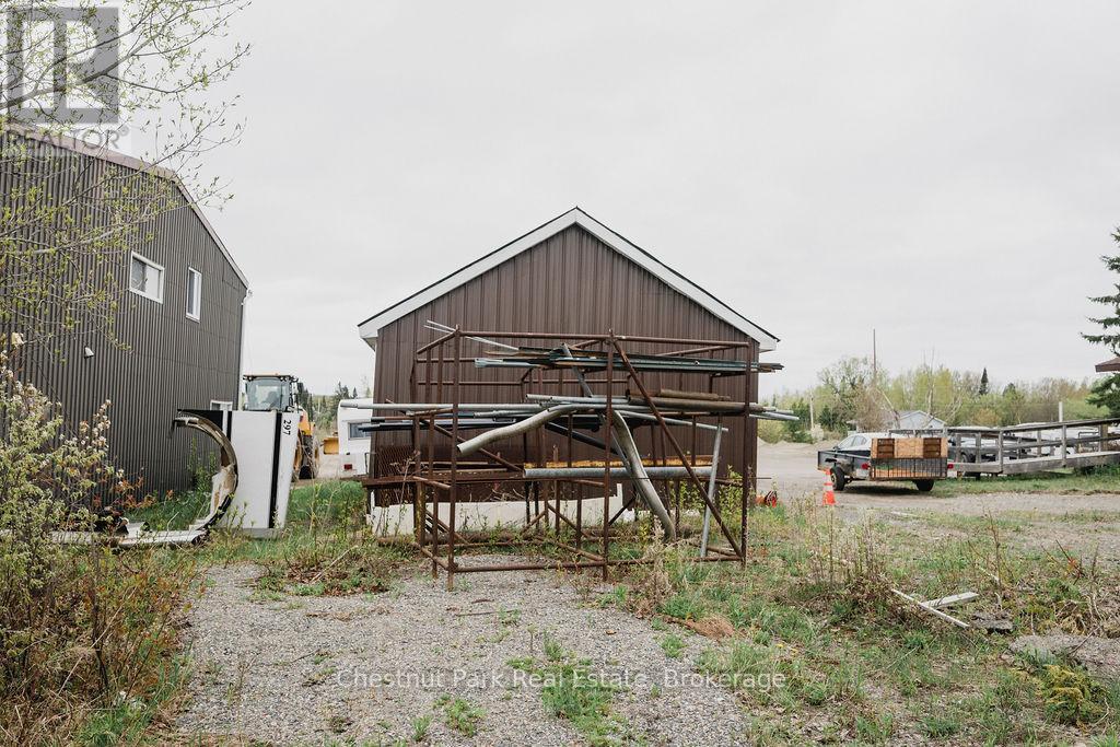 35 Niven Street S, Temiskaming Shores, Ontario  P0J 1R0 - Photo 15 - T12400021