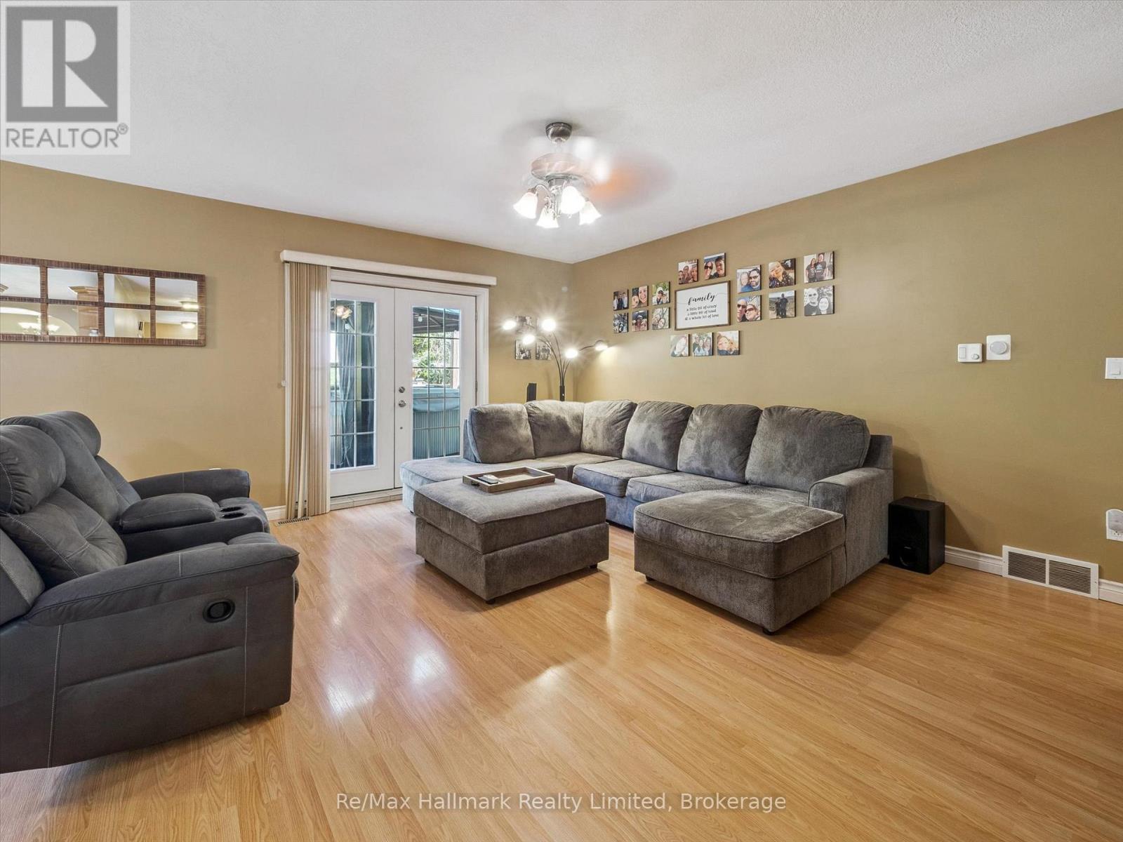 69 Woodchester Avenue, Bracebridge, Ontario  P1L 1H9 - Photo 16 - X12400015