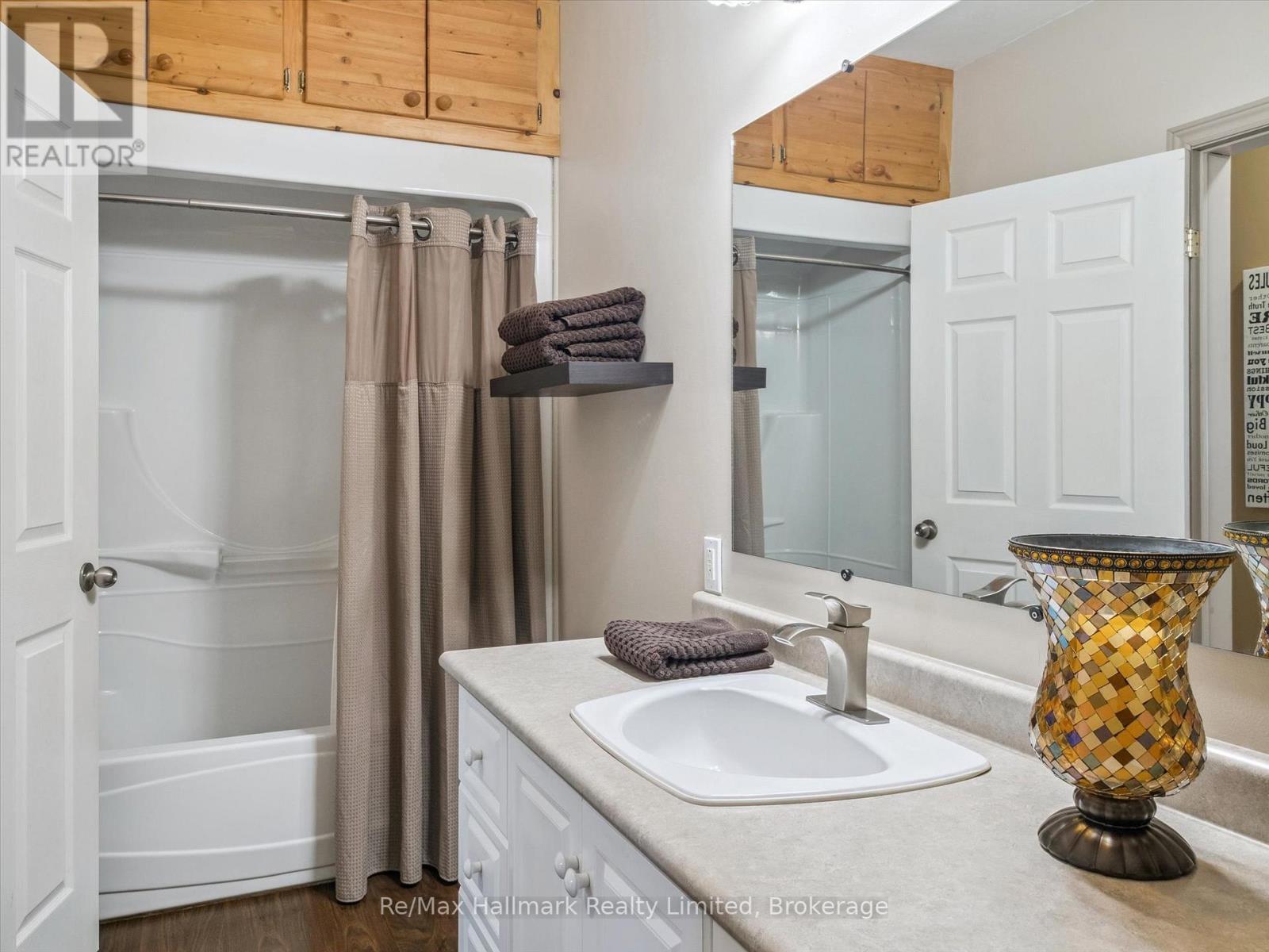 69 Woodchester Avenue, Bracebridge, Ontario  P1L 1H9 - Photo 28 - X12400015