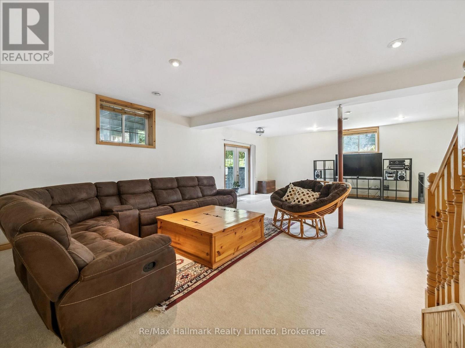 69 Woodchester Avenue, Bracebridge, Ontario  P1L 1H9 - Photo 37 - X12400015