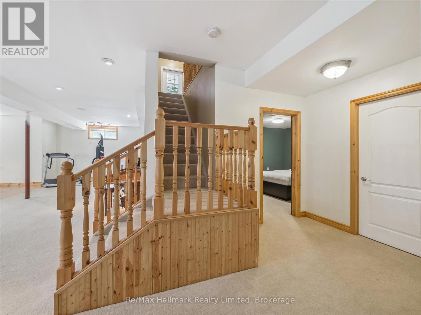 69 Woodchester Avenue, Bracebridge, Ontario  P1L 1H9 - Photo 38 - X12400015