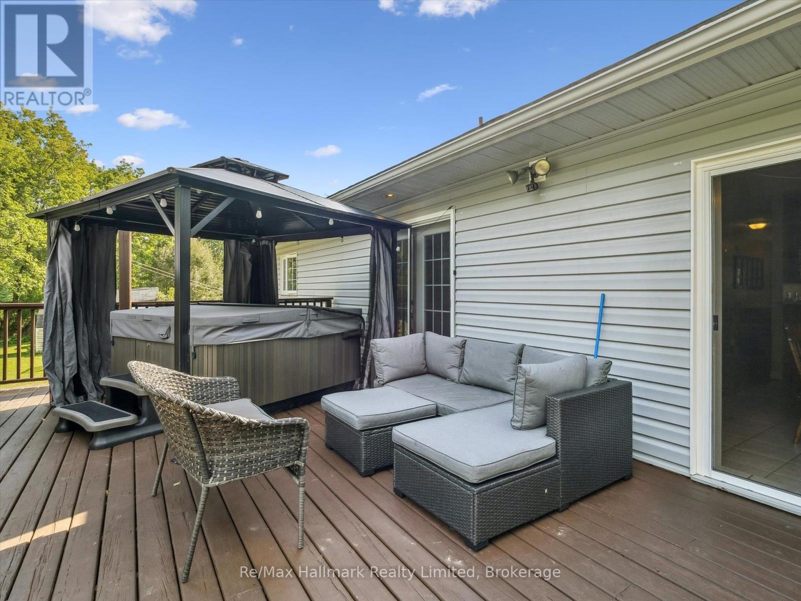 69 Woodchester Avenue, Bracebridge, Ontario  P1L 1H9 - Photo 39 - X12400015